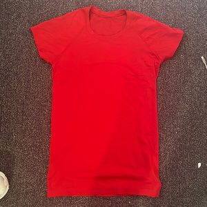 Lululemon swiftly tech shirt